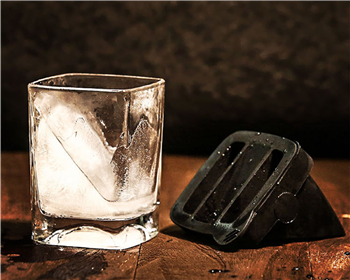 Whiskey Wedge Glass Cup With Silicone Ice Mould