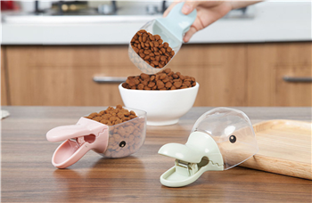 Pet Food Scoop With Clip